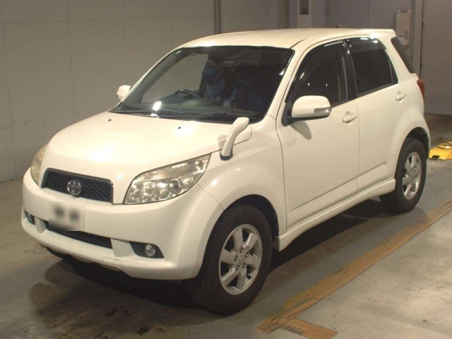 TOYOTA RUSH