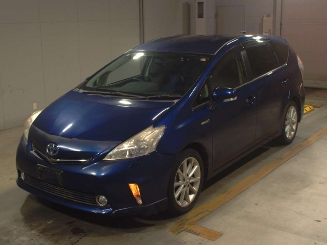 TOYOTA PRIUS ALPHA