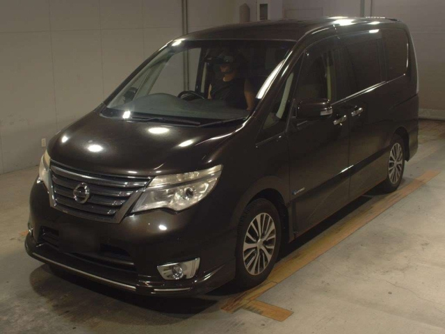 NISSAN SERENA