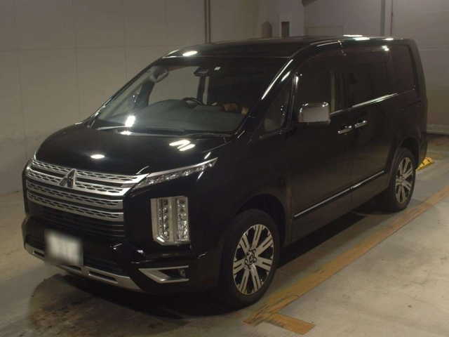 MITSUBISHI DELICA D5