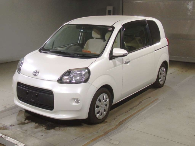 TOYOTA PORTE