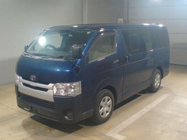TOYOTA REGIUS ACE VAN
