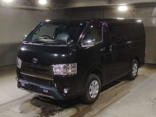 TOYOTA REGIUS ACE VAN