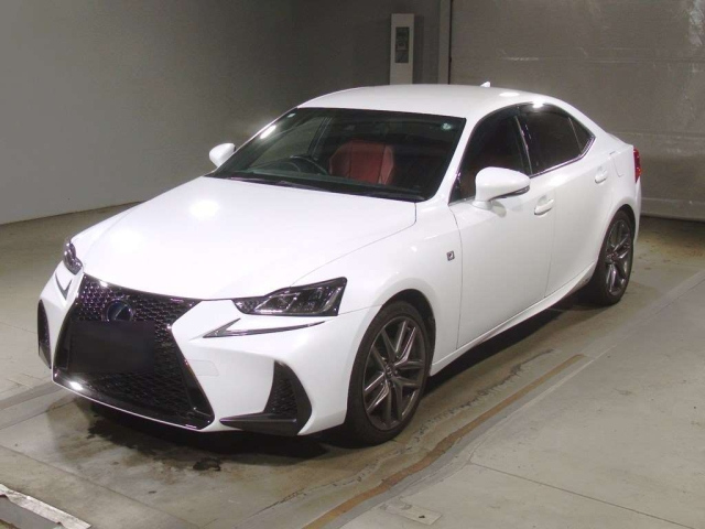 LEXUS IS