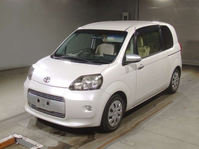 TOYOTA PORTE