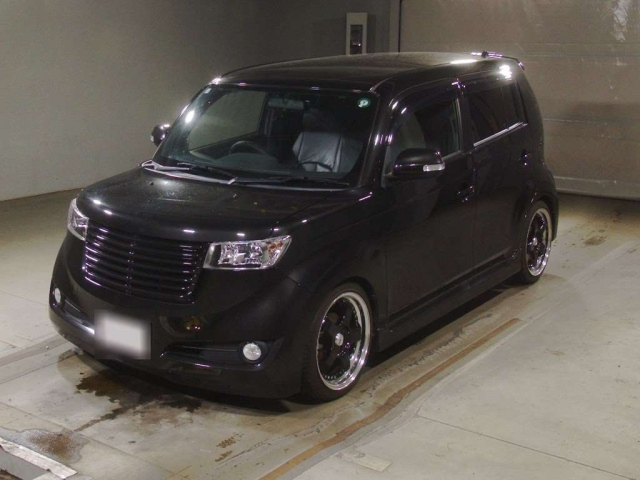 TOYOTA BB