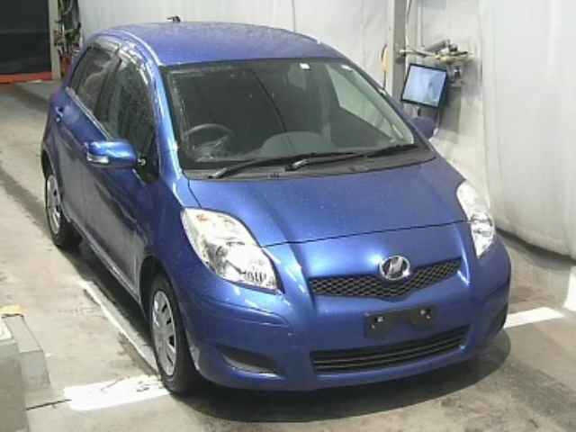 TOYOTA VITZ