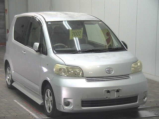TOYOTA PORTE