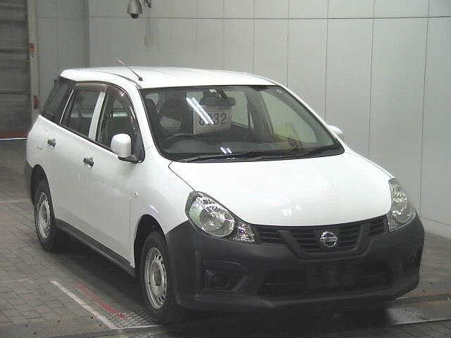 NISSAN AD