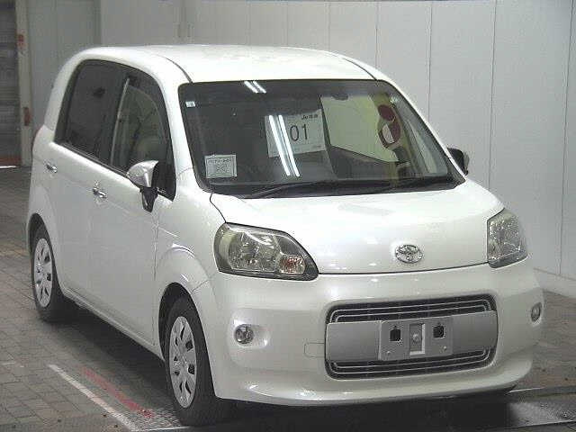 TOYOTA PORTE