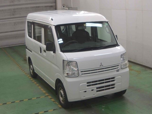 MITSUBISHI MINICAB VAN