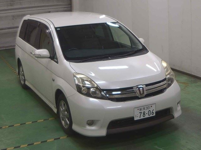 TOYOTA ISIS