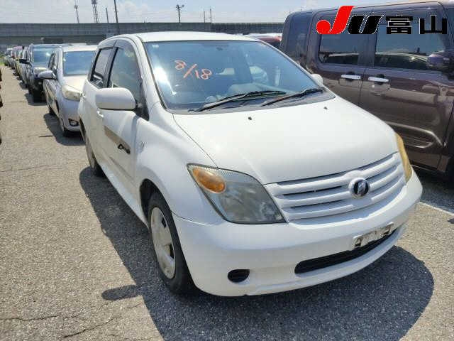 TOYOTA IST