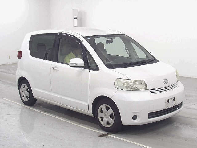 TOYOTA PORTE