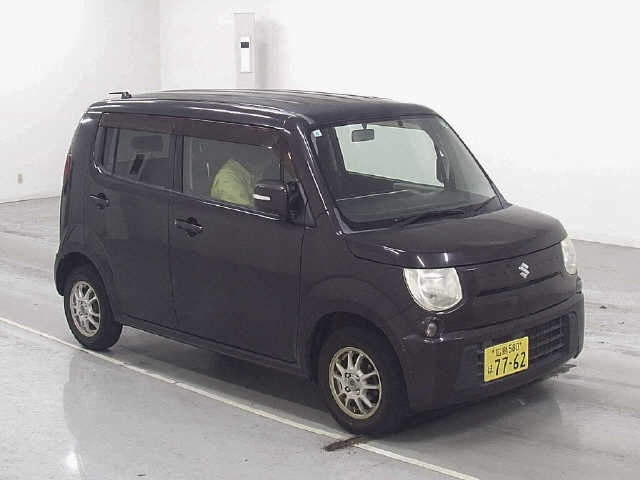 SUZUKI MRWAGON