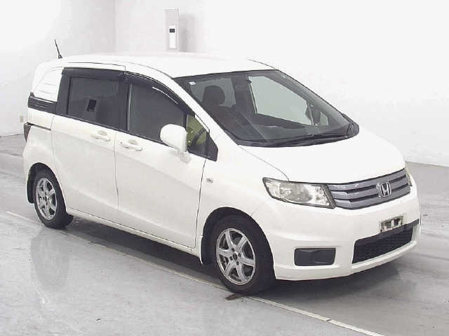 HONDA FREED