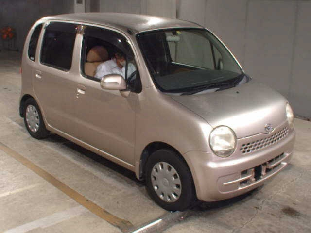 DAIHATSU MOVE LATTE