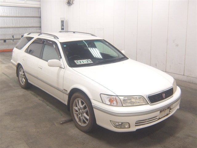 TOYOTA MARK2 QUALIS