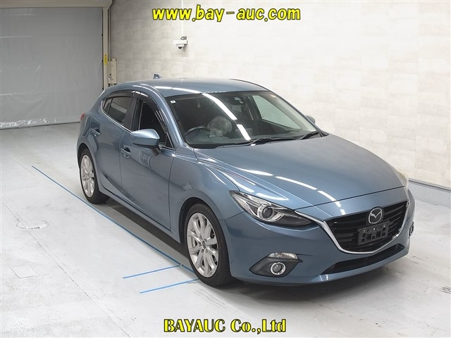 MAZDA AXELA