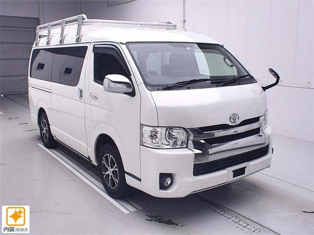 TOYOTA HIACE
