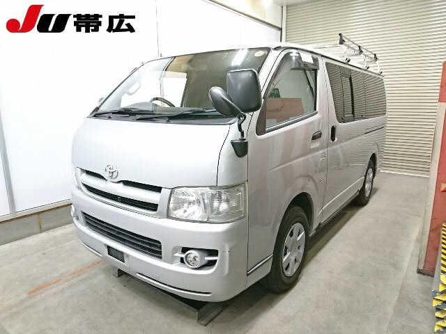 TOYOTA REGIUS ACE VAN