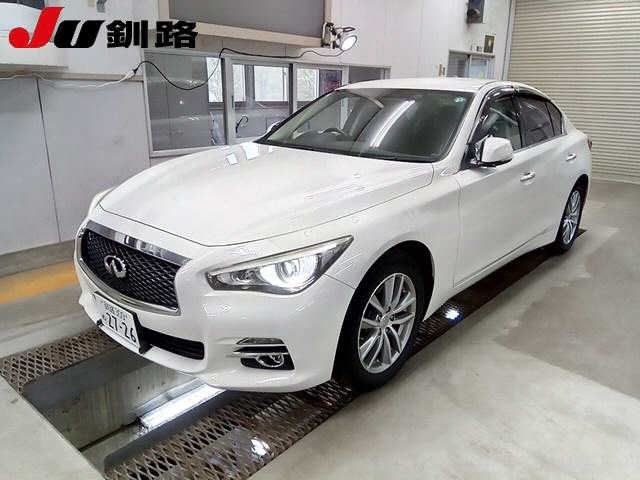 NISSAN SKYLINE