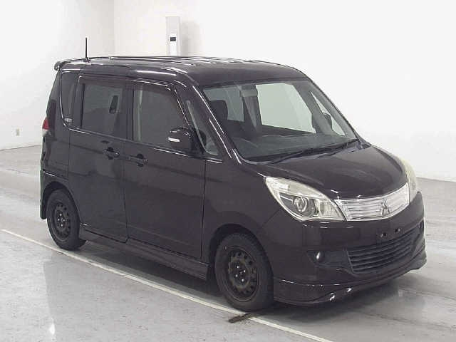 MITSUBISHI DELICA D2