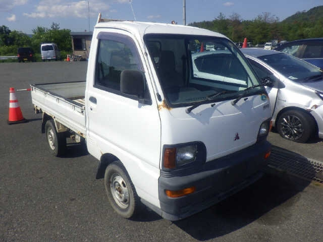 MITSUBISHI MINICAB TRUCK