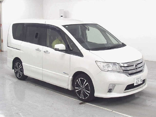 NISSAN SERENA