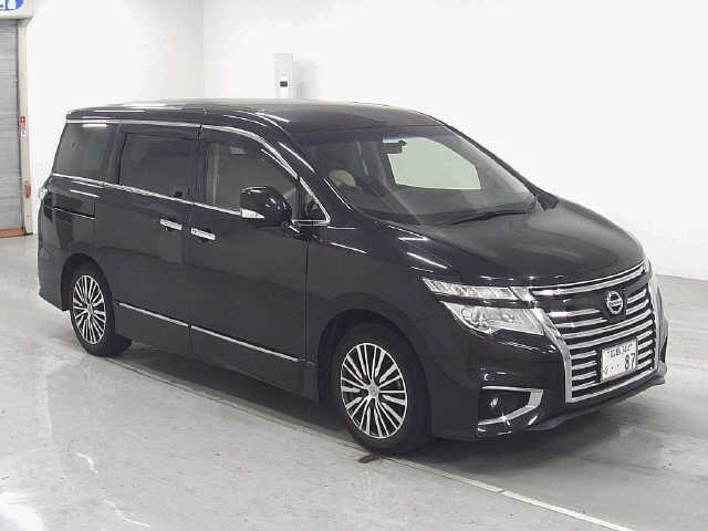 NISSAN ELGRAND