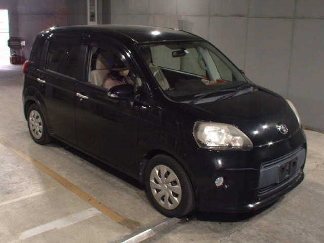 TOYOTA PORTE