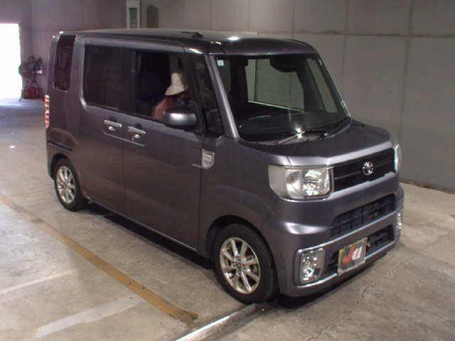 TOYOTA PIXIS MEGA