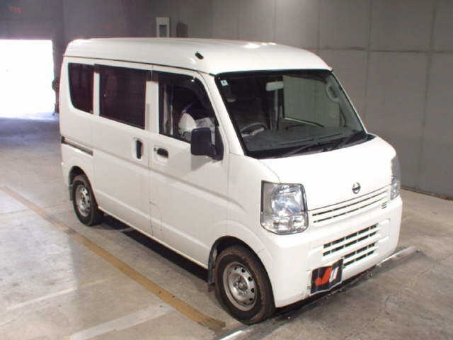 NISSAN CLIPPER VAN