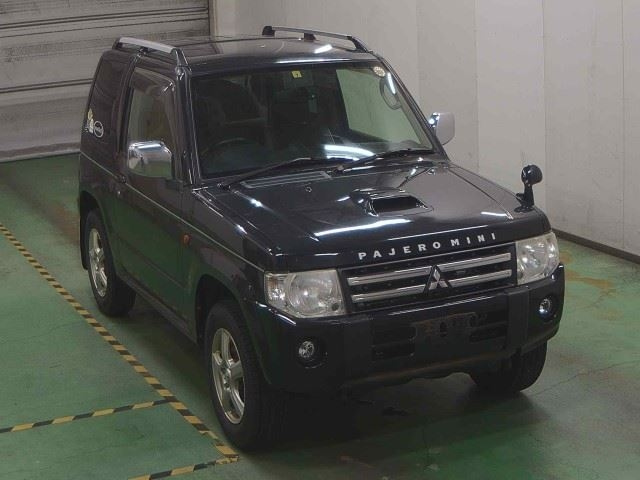 MITSUBISHI PAJERO MINI