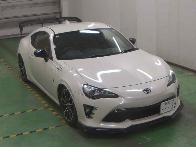 TOYOTA 86