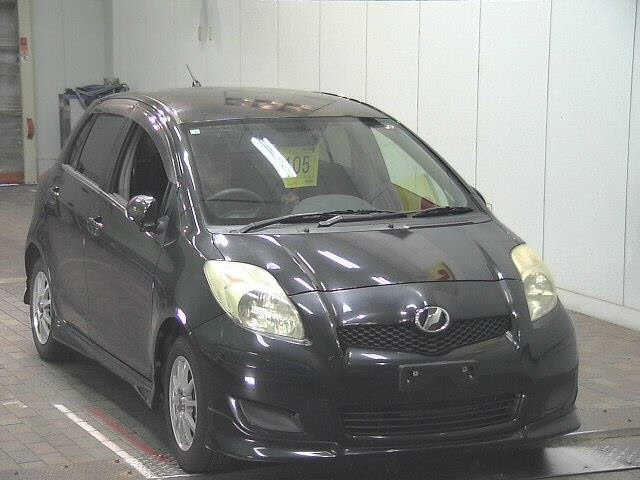 TOYOTA VITZ