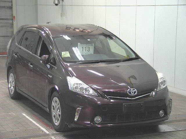 TOYOTA PRIUS ALPHA