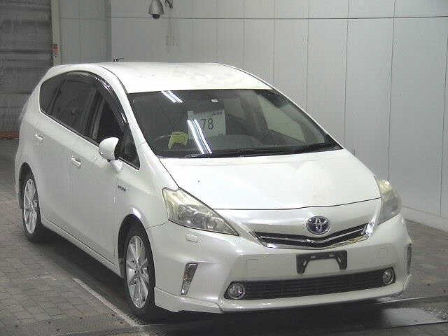 TOYOTA PRIUS ALPHA