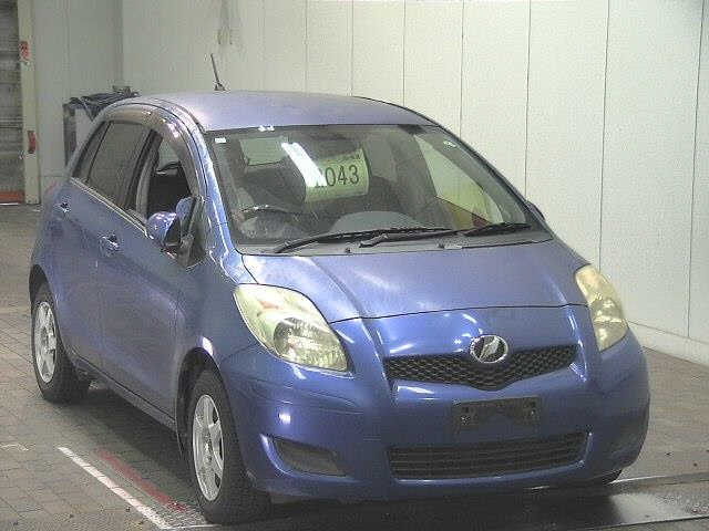 TOYOTA VITZ