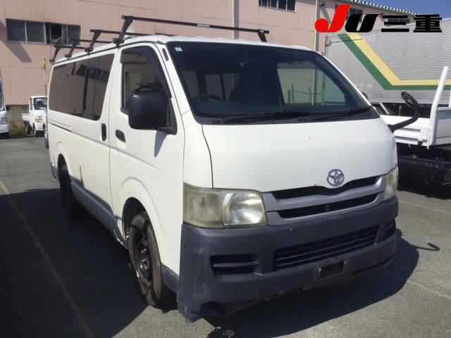 TOYOTA REGIUS ACE VAN