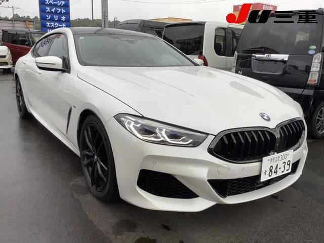 BMW 8 SERIES