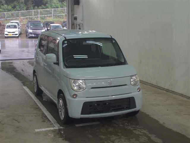 SUZUKI MRWAGON