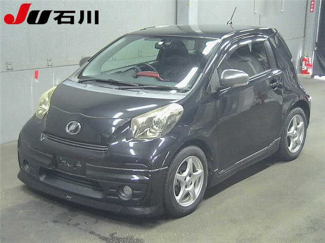 TOYOTA IQ