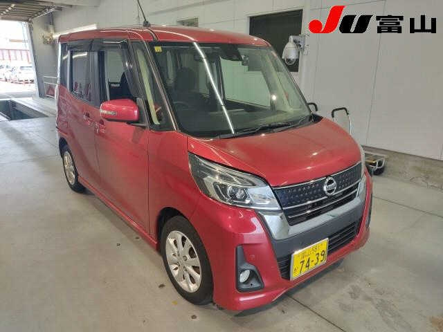 NISSAN DAYZ ROOX