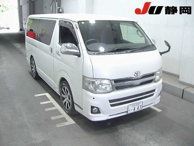 TOYOTA REGIUS ACE VAN