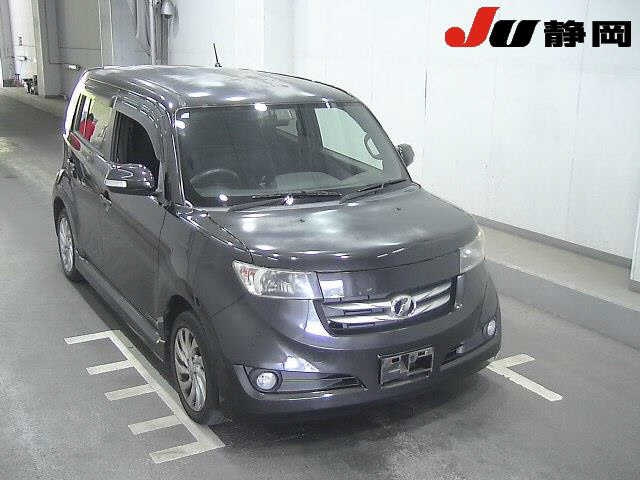 TOYOTA BB