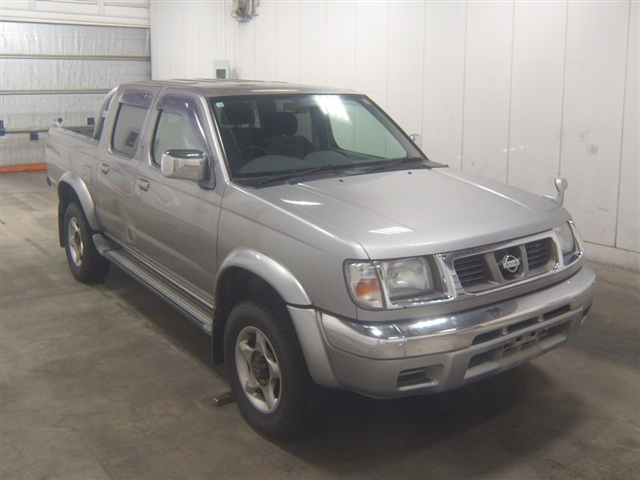 NISSAN DATSUN PICKUP