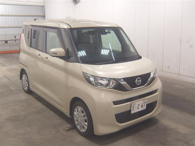 NISSAN ROOX