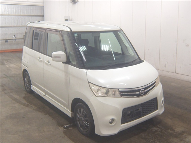 NISSAN ROOX