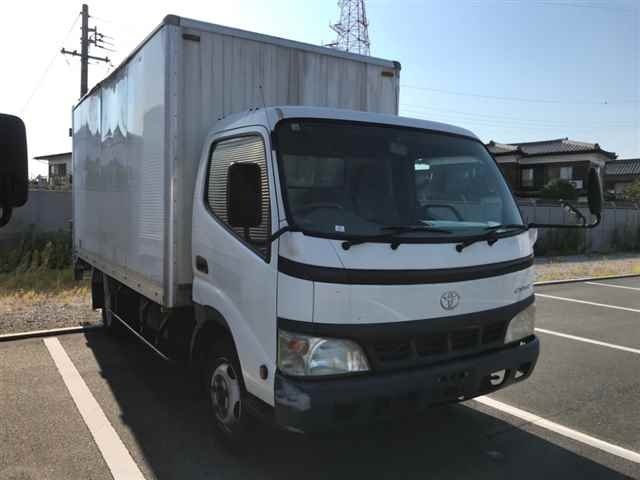 TOYOTA DYNA